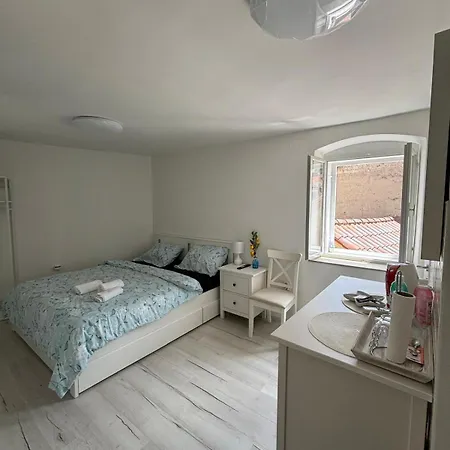 Apartment Ela Split