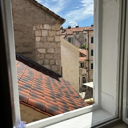 Διαμέρισμα Ela